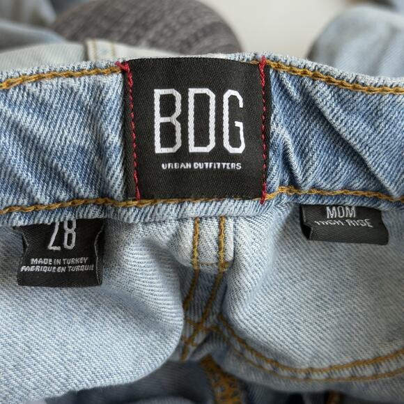 BDG Urban Outfitters Mom High Rise Jeans Size 28 with Heavy Distressing Light - Picture 4 of 6